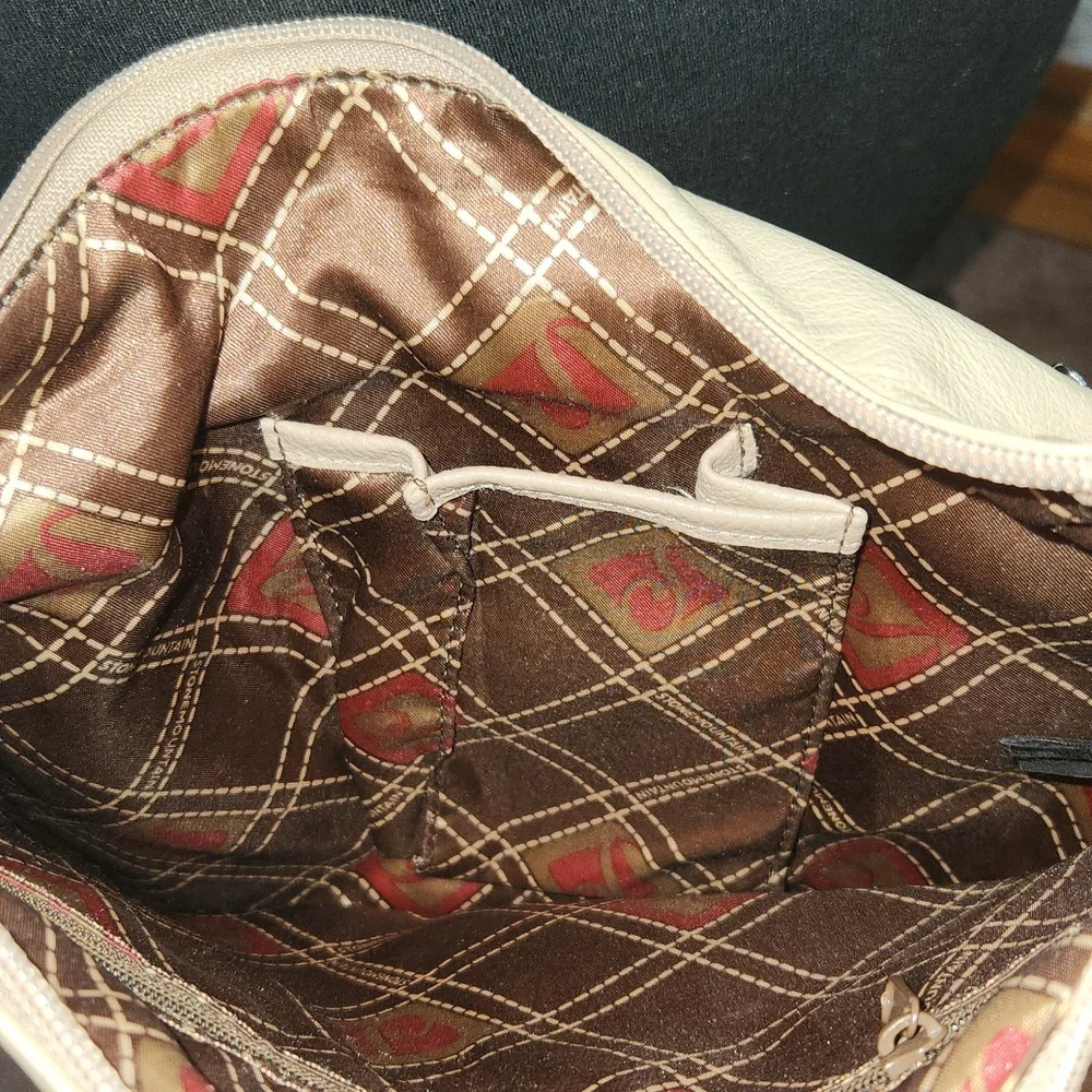 Leather Stone Mountain‎ Crossbody bag